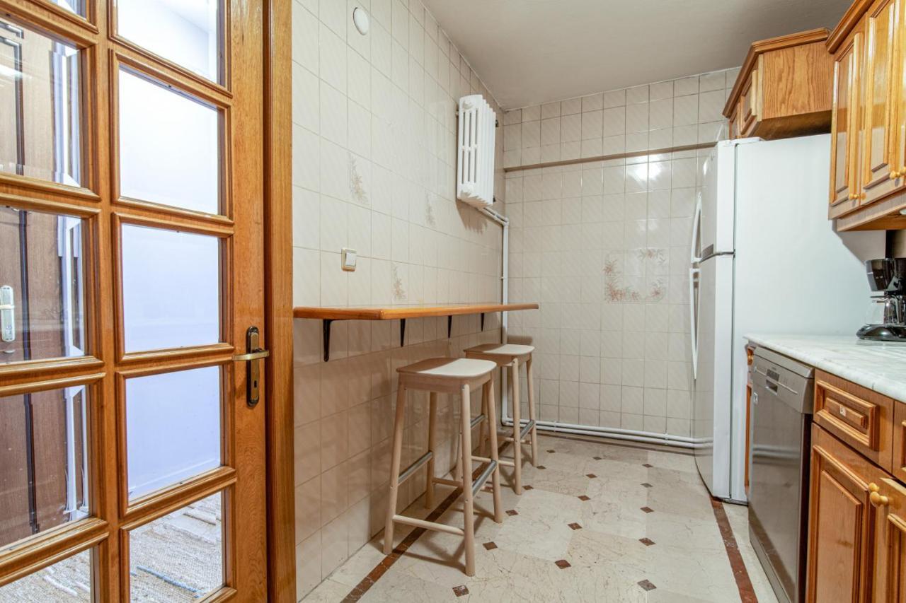 Gorgeous Flat With Lovely Balcony In Nisantasi Istanbul Bagian luar foto
