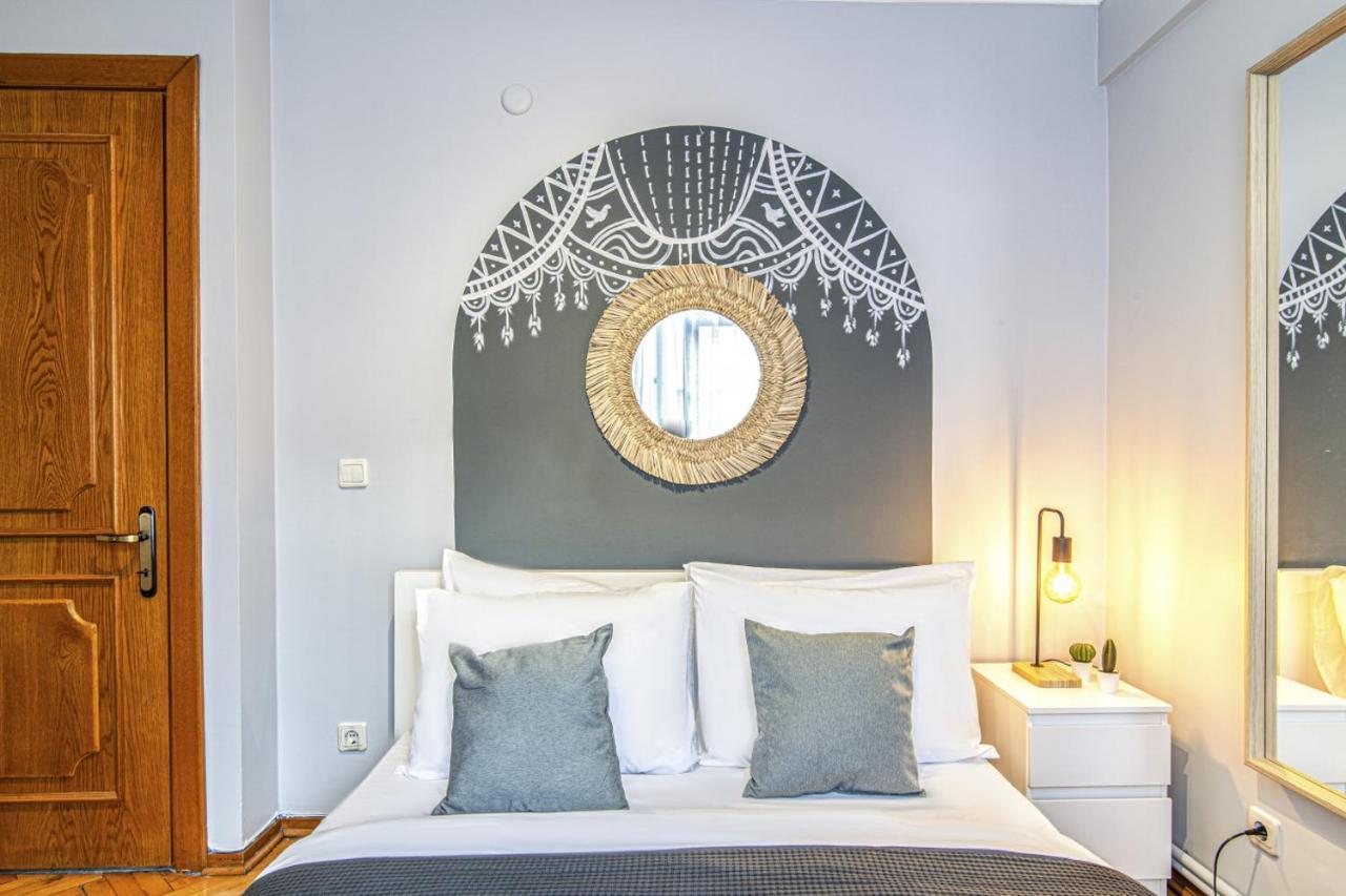 Gorgeous Flat With Lovely Balcony In Nisantasi Istanbul Bagian luar foto